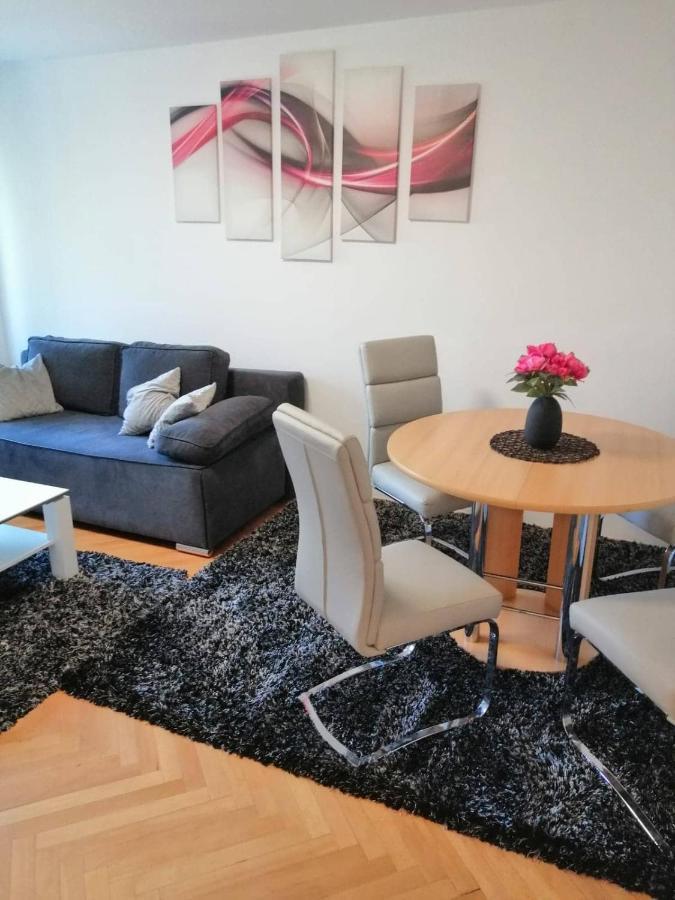 Apartman D&D*** Varaždin 外观 照片